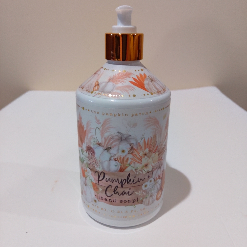 NEW Home & Body Pumpkin Chai Hand Soap 21.5 oz Fall Theme